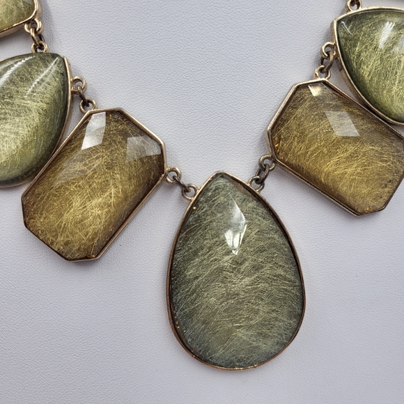 Green Toned Beaded Statement Necklace - Picture 5 of 8